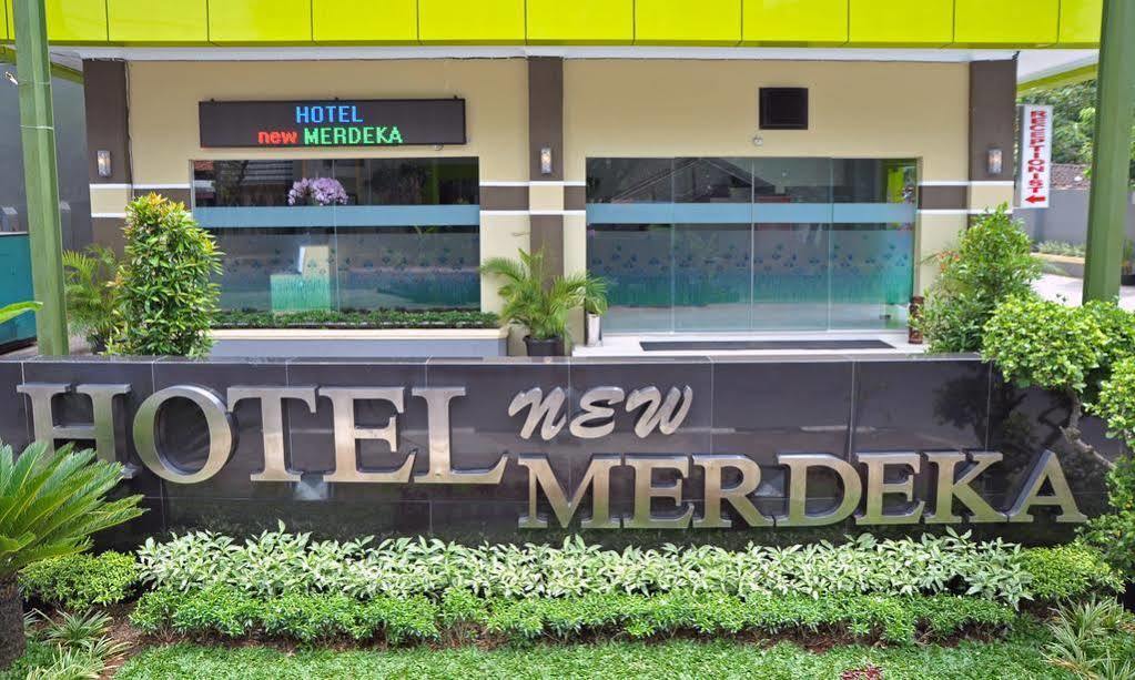 Hotel New Merdeka Pati ภายนอก รูปภาพ